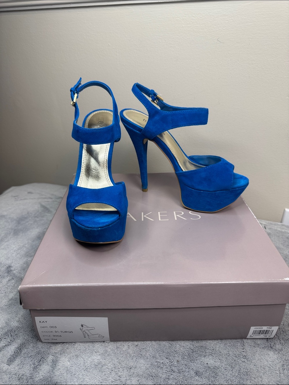 Bakers “Kay” Turquoise Suede Platform Heels - Size 7